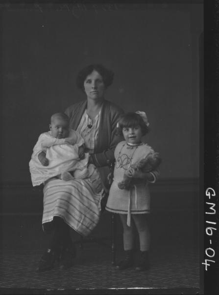 portrait of woman and two children F/L, 'Bennett'