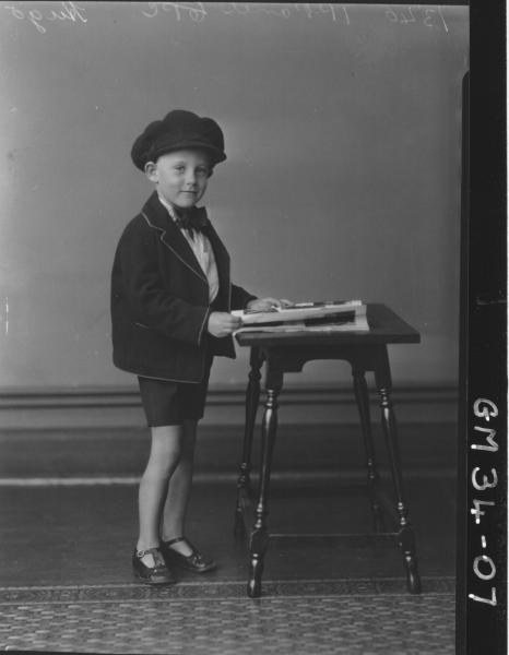portrait of young boy, F/L Hugo