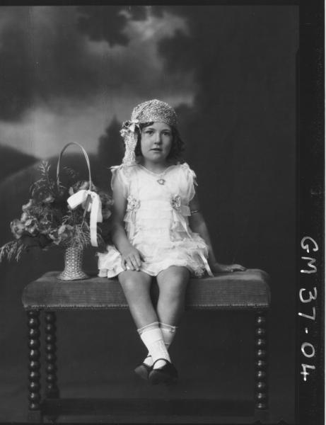 portrait of young child, F/L Reynolds