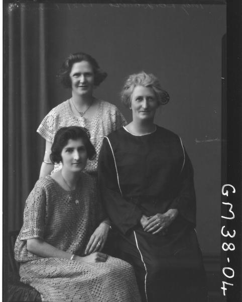 portrait of three women, Bennetts