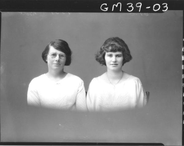 portrait of two women, H/S Bolt