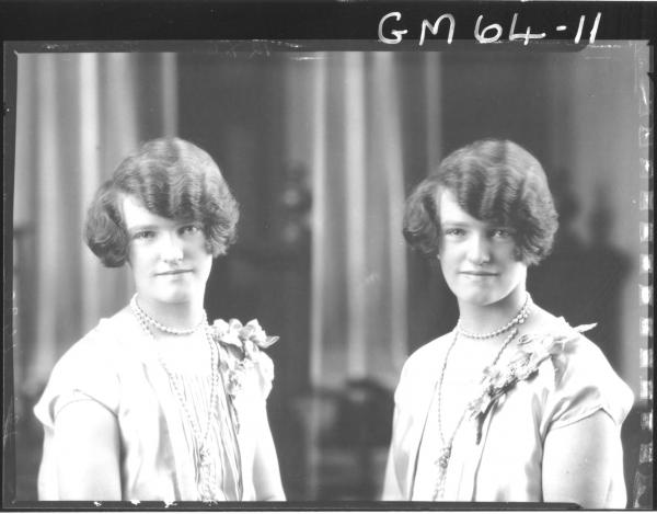 Two portrait poses of woman H/S, Truren