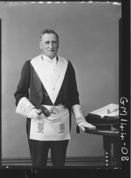 Portrait of man Masonic 'Barton'