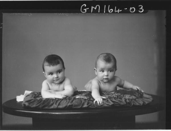 Portrait of twin babies 'Dalton'