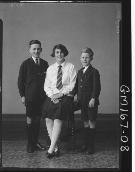 Portrait of girl and two boys 'Boyne'