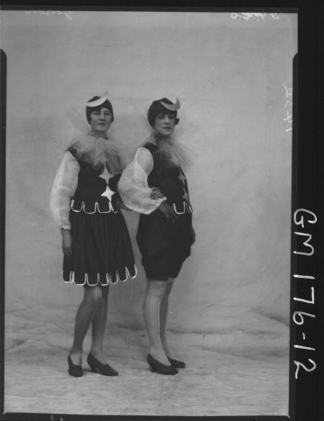 Portrait of two women Fancy dress, 'Gibson'