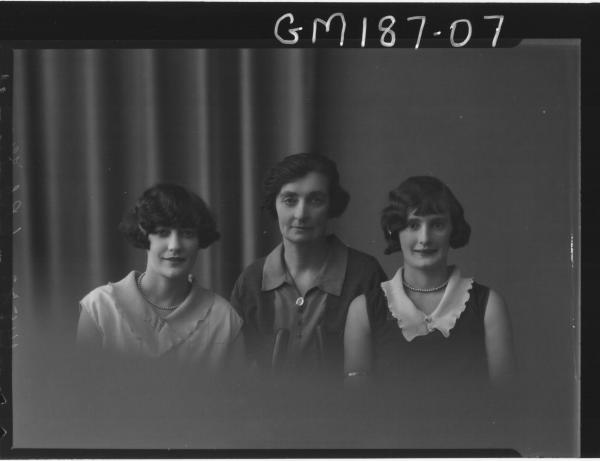 Portrait of three women 'Flynn'