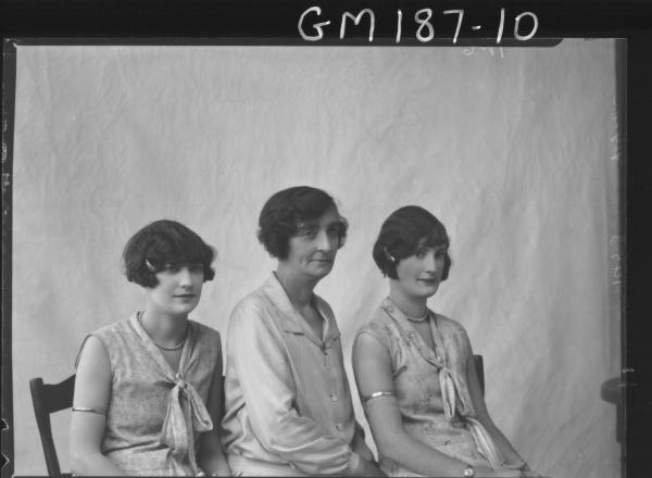 Portrait of three women 'Flynn'