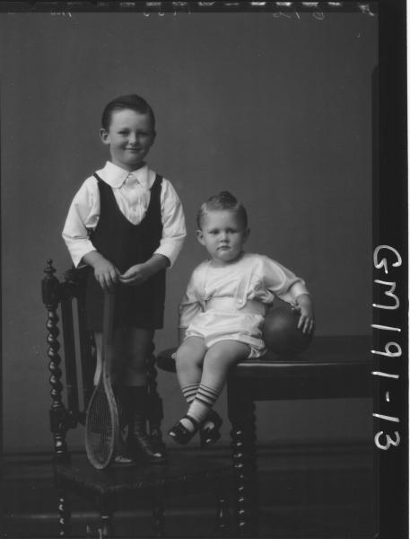 Portrait of two children 'Morris'