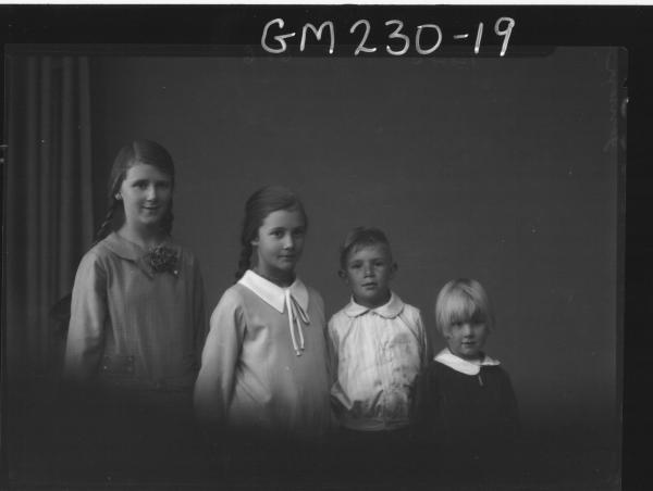 Portrait of four children 'Jensen'