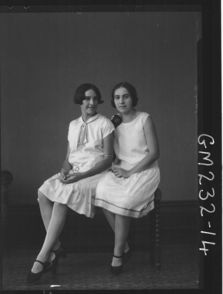 Portrait of two women 'Hocking'