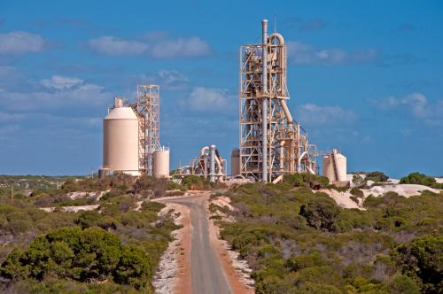 Road leading to a quicklime plant.