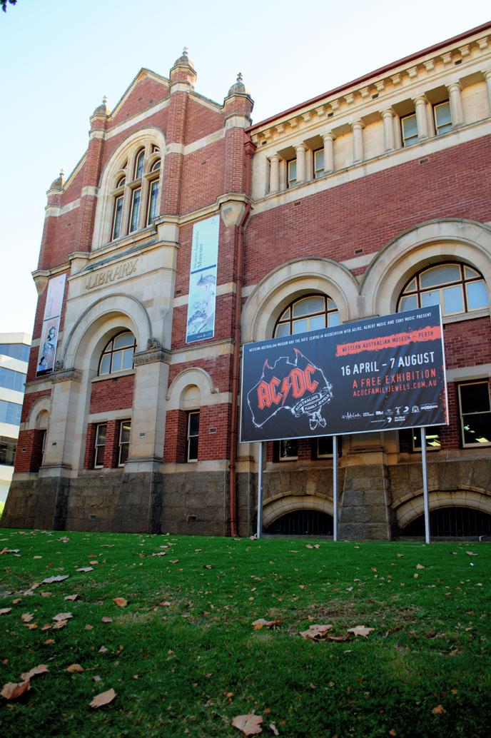 AC/DC - HDR Exhibition Photography | Western Australian Museum