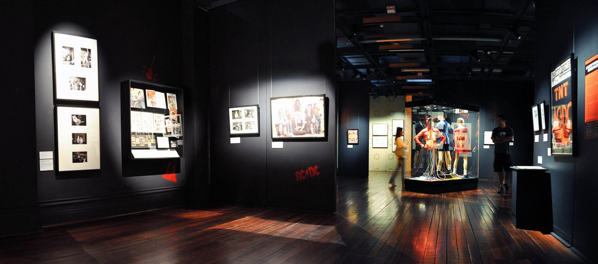 AC/DC - HDR Exhibition Photography | Western Australian Museum
