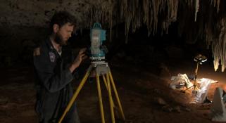 Sam and Minh mapping the Nullabor cave