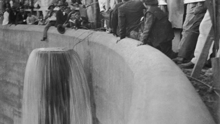 Sir John and Lady Forrest at the official turning on of the water at Mount Charl