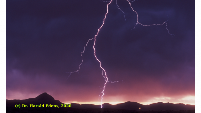 Lightning like you have never seen before | Western Australian Museum