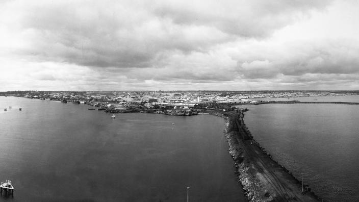 Black and white image of the view from South Mole Fremantle 1904