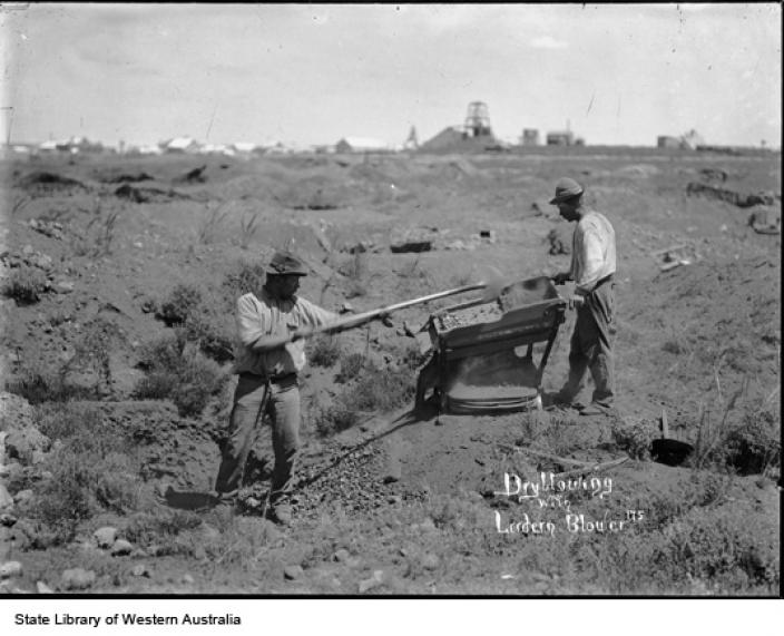 Courtesy State Library of Western Australia, 010179PD