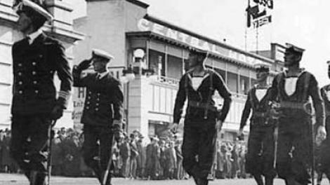 HMAS Sydney (II) crew march through Perth, Western Australia in 1936 *