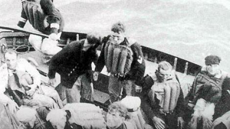 Lifeboat containing German survivors