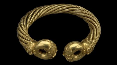 A gold torc of twisted gold metals