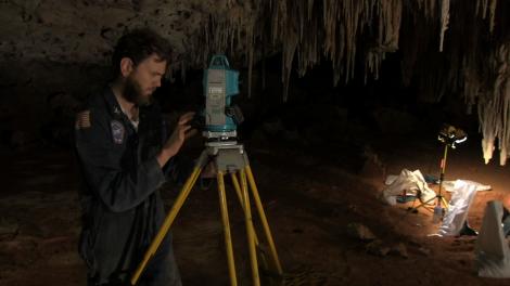 Sam and Minh mapping the Nullabor cave