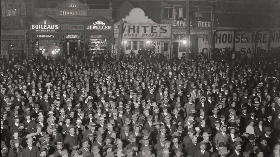 A large crowd of people gathered for an election