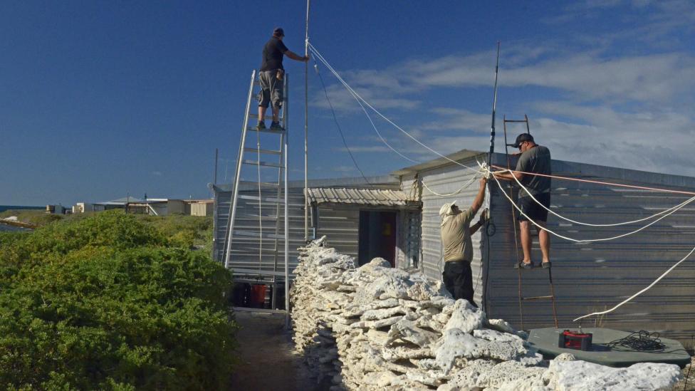 Laying cabling to the buildings